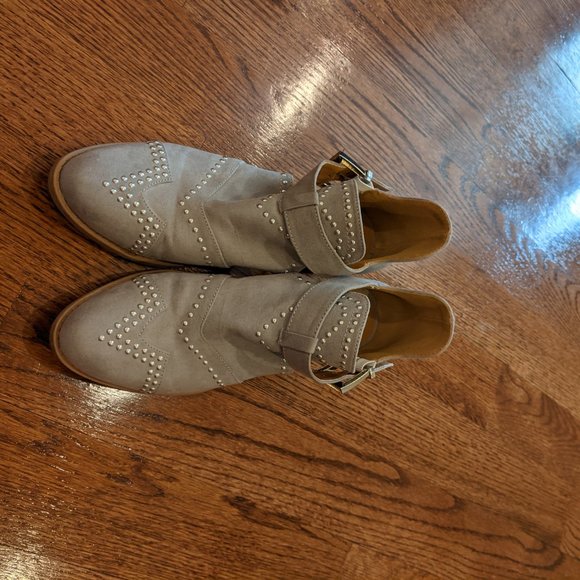 Qupid EUC Gray Studded Booties - Picture 3 of 3